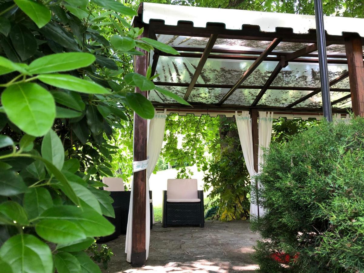 A O Soa B&B Savignone Exterior photo